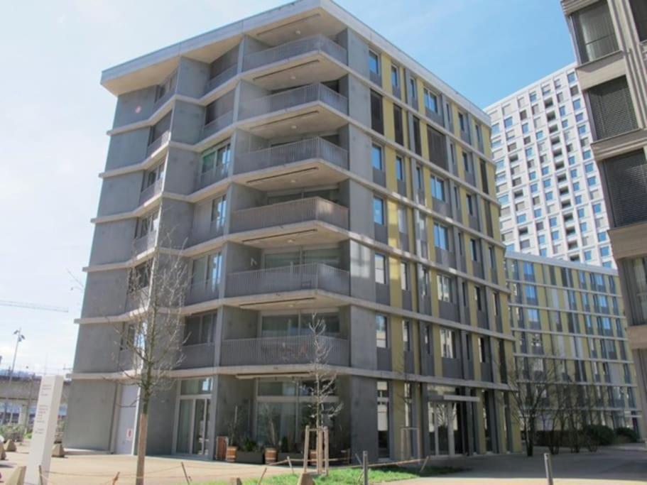 Wohnung Im Trendquartier Zentral - 24-7 Check-In With Keybox Zurich Bagian luar foto